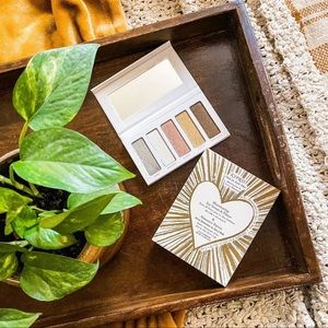 NEW Kypris Shimmer Palette Active Illumination